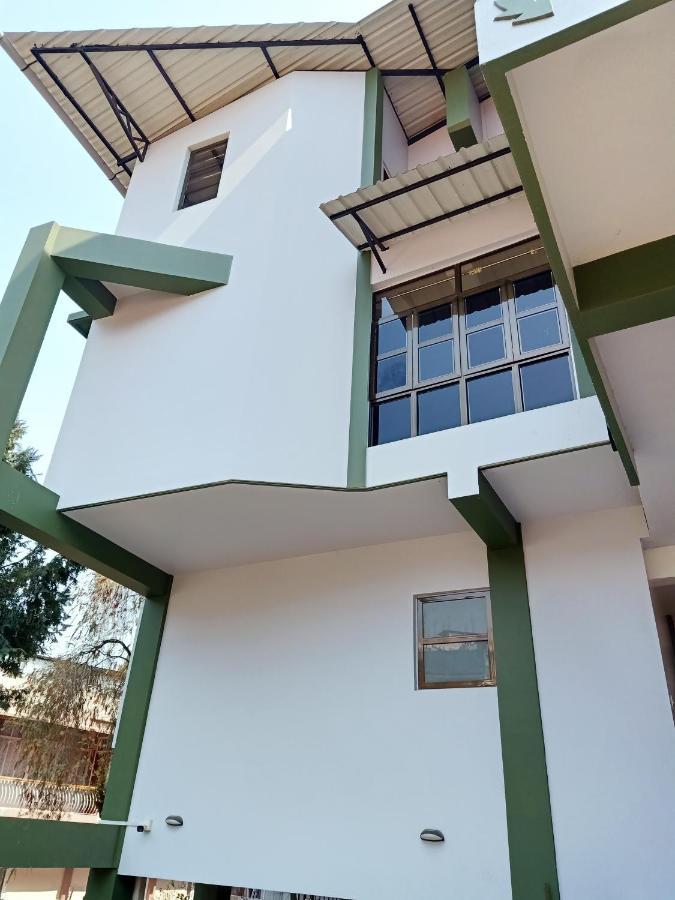 Khriang Khongwir Homestay シロン エクステリア 写真